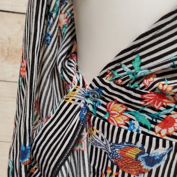 NWT One Clothing Striped Floral Spaghetti Strap Blouse XS - Picture 6 of 8